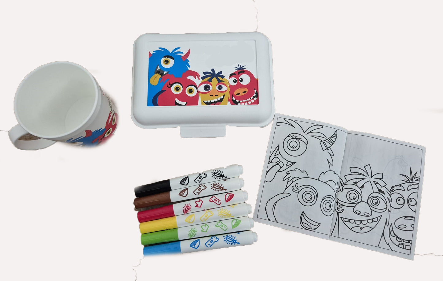 SET PORTAMERENDA + TAZZA IN PLASTICA CON ARTICOLI DI CANCELLERIA – PER SCUOLA E TEMPO LIBERO