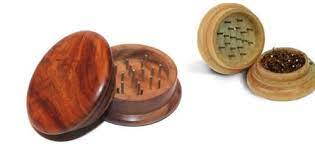 GRINDER NATURAL TRITATABACCO LEGNO 2 PARTI TRINCIA TABACCO