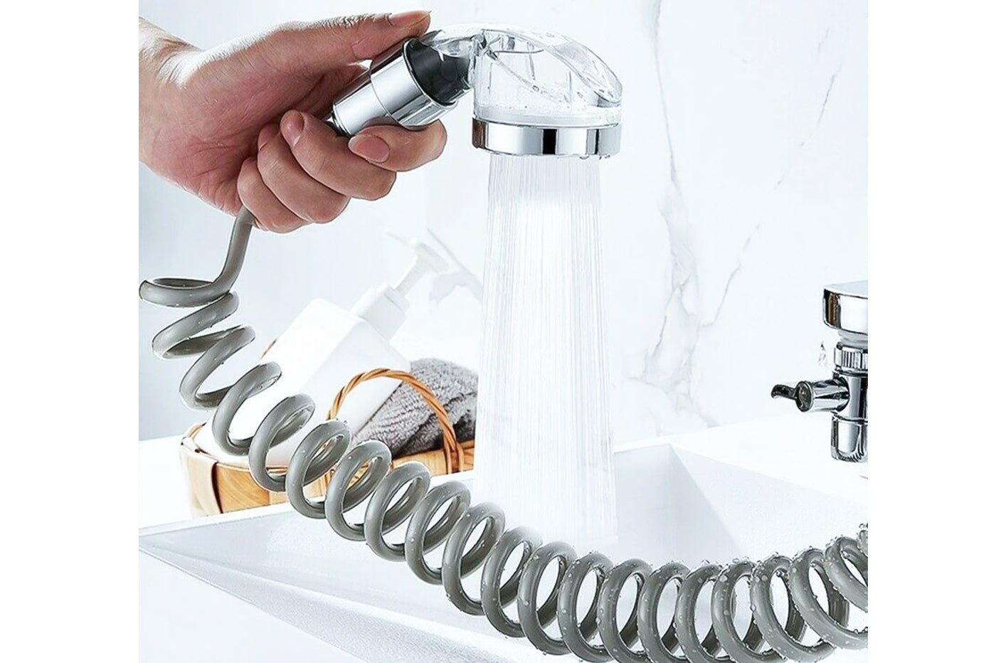 DOCCETTA PORTATILE CON TUBO FLESSIBILE ANTICALCARE DEVIATORE BAGNO