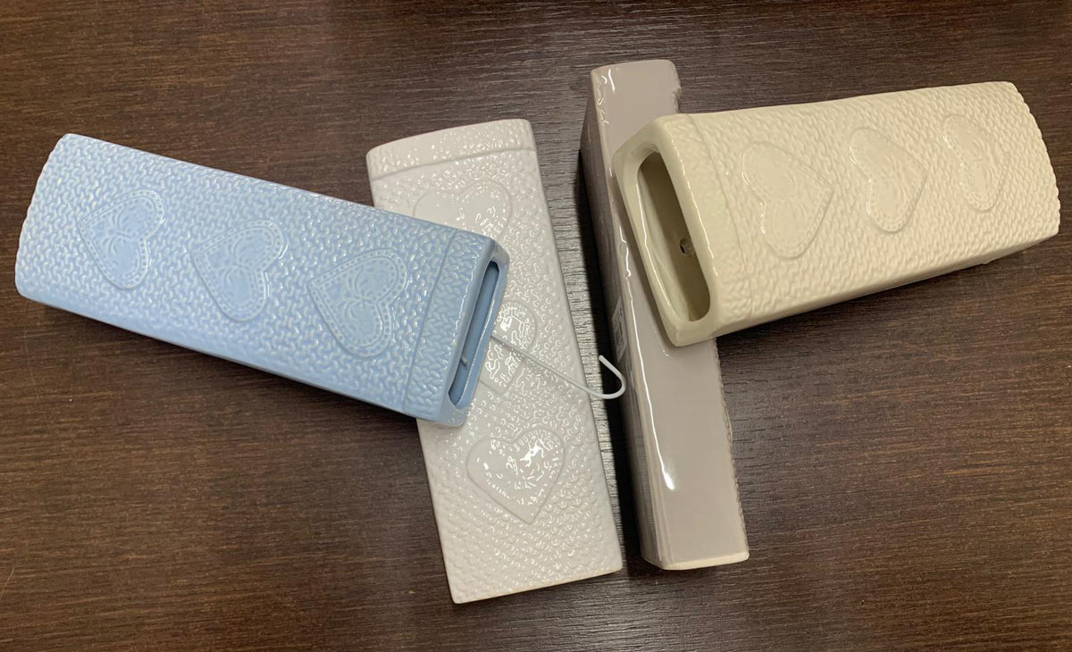 Umidificatori in Ceramica per Termosifone - Evaporatori d'Aria per Radiatore con Gancio, Texture Cuori a Rilievo 7x17x10,5 CM-Set 4