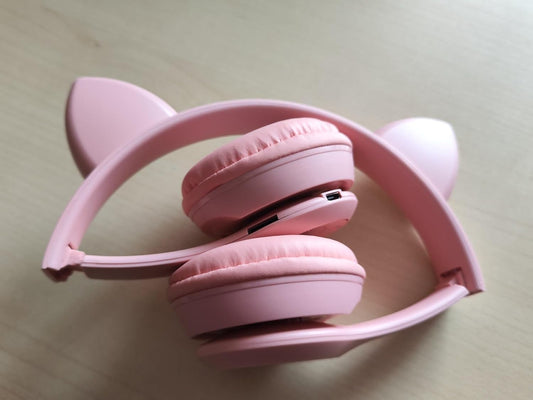 Cuffie Bluetooth 5.0 Version LED Cablate/Wireless con Orecchio di Gatto, Pieghevole Audio Stereo HD Over-Ear Cuffie per Studiare/Viaggiare,per Bambini-colorazioni casuali